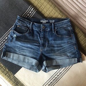 Levi’s Denizen High-Waisted Jean Shorts